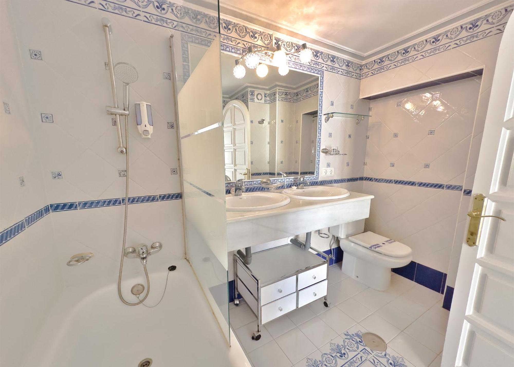 Skol 508 West Facing Duplex Apartment With Amazing Sea Views Marbella Exterior photo